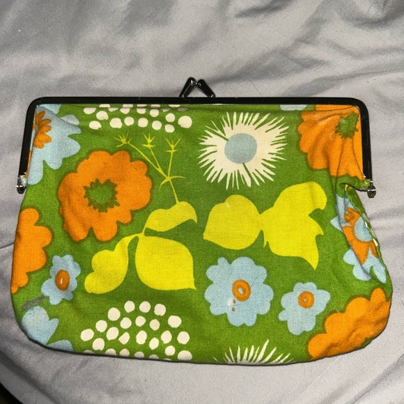 Marimekko Handbags - Marimekko Floral Green Kiss Lock Clutch/Pouch